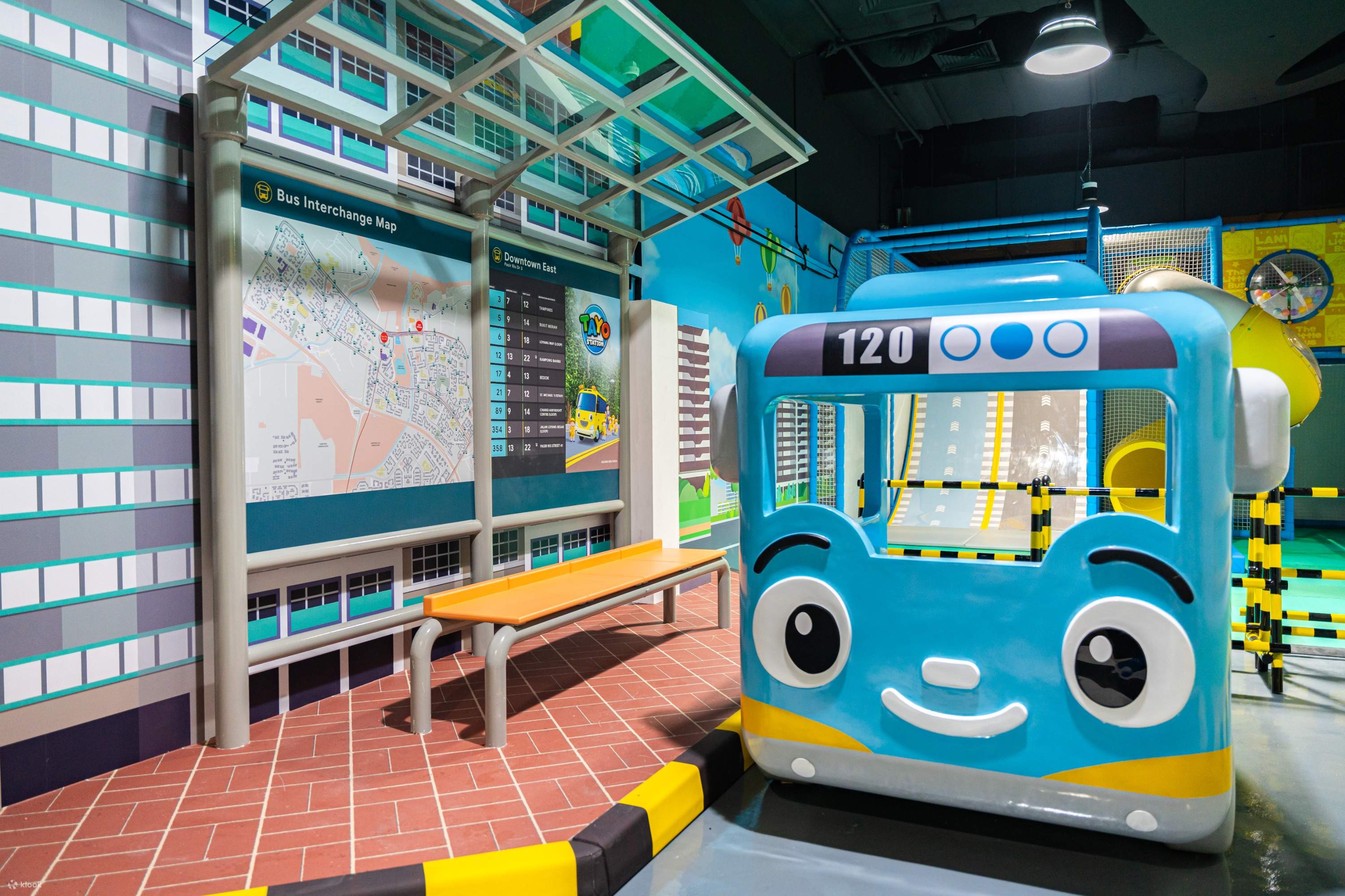The Little Bus TAYO ちびっこバスタヨ 遊び場 駐車場